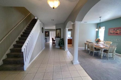 House in Davenport, Florida 5 bedrooms, 299.24 sq.m. № 1555700 - photo 3
