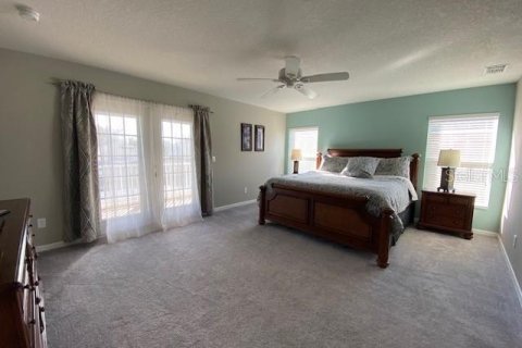 House in Davenport, Florida 5 bedrooms, 299.24 sq.m. № 1555700 - photo 22