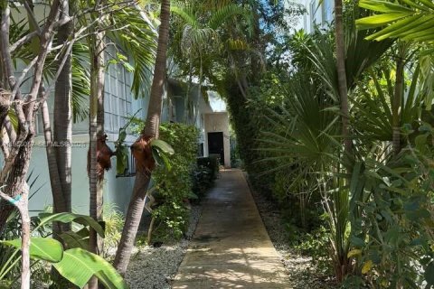 Copropriété à louer à Miami Beach, Floride: 1 chambre, 59.92 m2 № 2011128 - photo 3