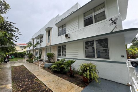 Copropriété à louer à Miami Beach, Floride: 1 chambre, 598.29 m2 № 2025771 - photo 3