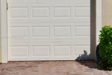 Condo in Tamarac, Florida, 3 bedrooms  № 1971158 - photo 14