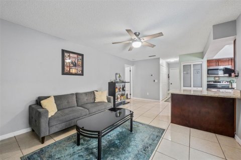 Casa en venta en Tampa, Florida, 4 dormitorios, 180.04 m2 № 1874024 - foto 14