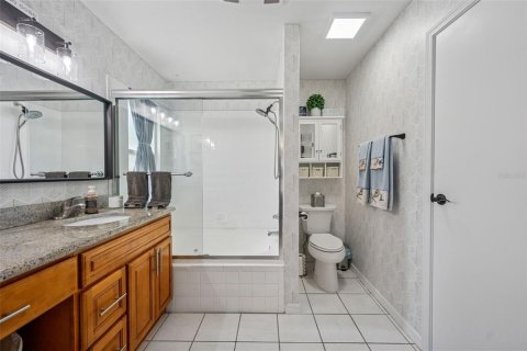 Casa en venta en Tampa, Florida, 4 dormitorios, 180.04 m2 № 1874024 - foto 18