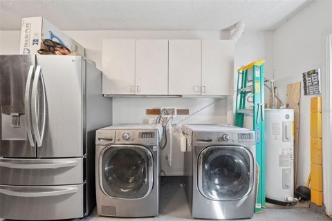 Casa en venta en Tampa, Florida, 4 dormitorios, 180.04 m2 № 1874024 - foto 29