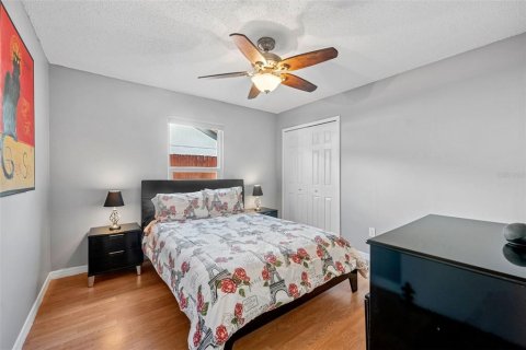 Casa en venta en Tampa, Florida, 4 dormitorios, 180.04 m2 № 1874024 - foto 21
