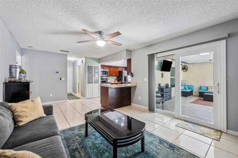 Casa en venta en Tampa, Florida, 4 dormitorios, 180.04 m2 № 1874024 - foto 13