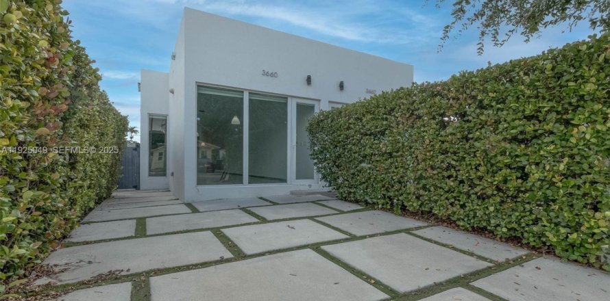 Dúplex en Miami, Florida 3 dormitorios, 139.35 m2 № 1983850