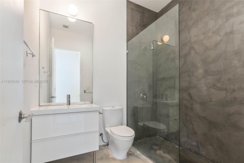 Dúplex en alquiler en Miami, Florida, 3 dormitorios, 139.35 m2 № 1983850 - foto 15