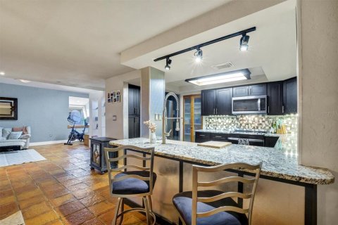 Купить виллу или дом в Уинтер-Хейвен, Флорида 7 комнат, 189.99м2, № 2135227 - фото 14