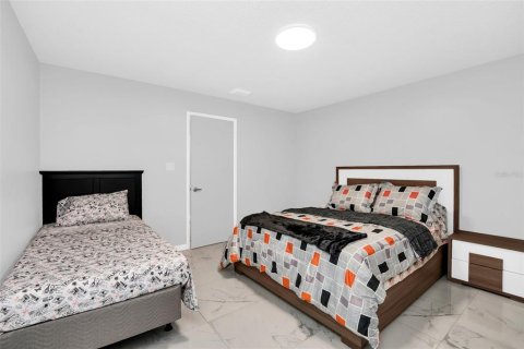 Villa ou maison à vendre à Kissimmee, Floride: 2 chambres, 123.56 m2 № 2324685 - photo 18