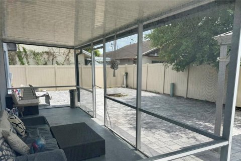 Villa ou maison à vendre à Kissimmee, Floride: 2 chambres, 123.56 m2 № 2324685 - photo 27