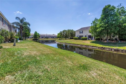 Townhouse in Tampa, Florida 2 bedrooms, 116.31 sq.m. № 1662156 - photo 17