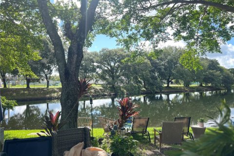 Casa en alquiler en Pembroke Pines, Florida, 3 dormitorios, 100.06 m2 № 2041459 - foto 27