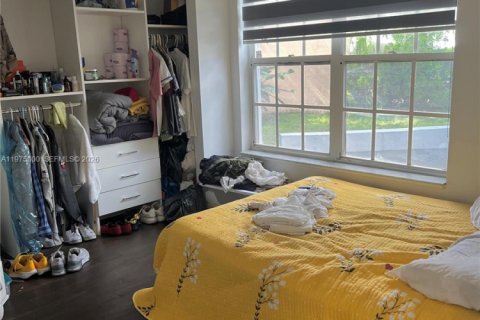 Casa en alquiler en Pembroke Pines, Florida, 3 dormitorios, 100.06 m2 № 2041459 - foto 18