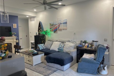 Casa en alquiler en Pembroke Pines, Florida, 3 dormitorios, 100.06 m2 № 2041459 - foto 8