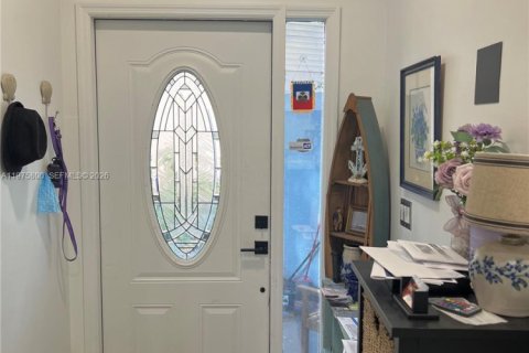 Casa en alquiler en Pembroke Pines, Florida, 3 dormitorios, 100.06 m2 № 2041459 - foto 2