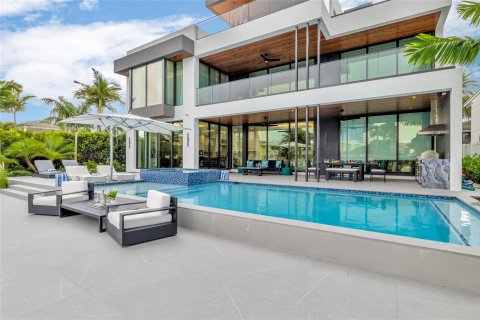 Casa en venta en Fort Lauderdale, Florida, 5 dormitorios, 552.77 m2 № 2194955 - foto 4