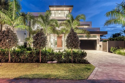 Casa en venta en Fort Lauderdale, Florida, 5 dormitorios, 552.77 m2 № 2194955 - foto 2