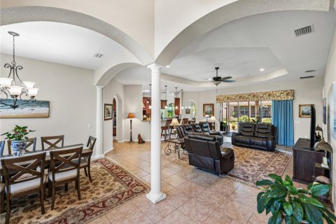 House in Lake Wales, Florida 3 bedrooms, 233.37 sq.m. № 1878125 - photo 4