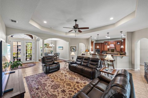 House in Lake Wales, Florida 3 bedrooms, 233.37 sq.m. № 1878125 - photo 12