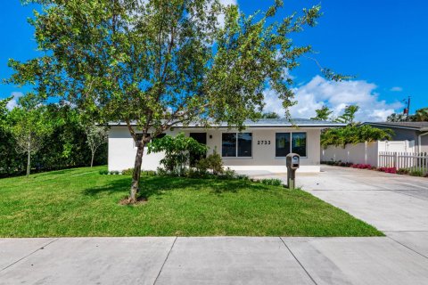 House in Wilton Manors, Florida 3 bedrooms, 168.15 sq.m. № 2087038