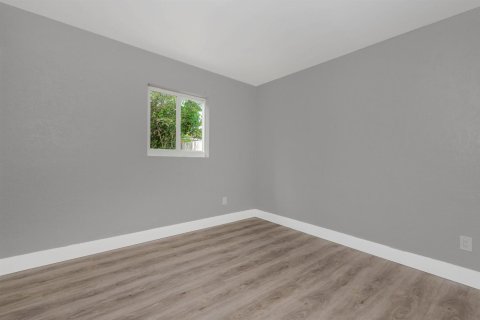 House in Wilton Manors, Florida 3 bedrooms, 168.15 sq.m. № 2087038 - photo 19