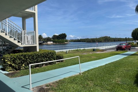 Condo in Boynton Beach, Florida, 1 bedroom  № 2190953 - photo 2