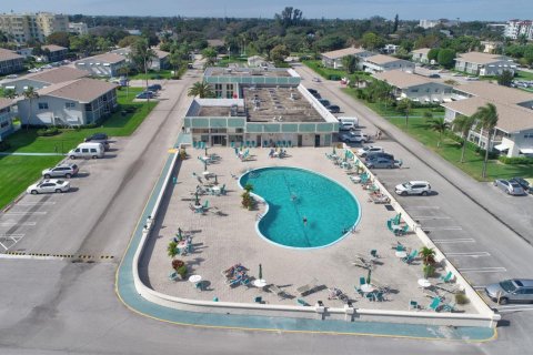 Condo in Boynton Beach, Florida, 1 bedroom  № 2190953 - photo 16