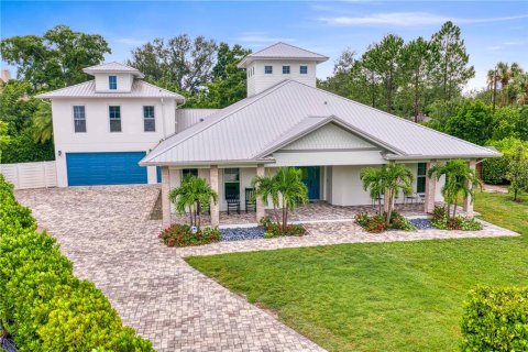 House in Tampa, Florida 4 bedrooms, 288.18 sq.m. № 2287773