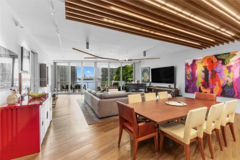 Copropriété à vendre à Miami Beach, Floride: 2 chambres, 185.8 m2 № 2256825 - photo 15