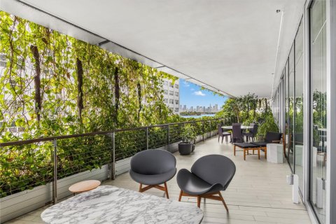 Copropriété à vendre à Miami Beach, Floride: 2 chambres, 185.8 m2 № 2256825 - photo 23