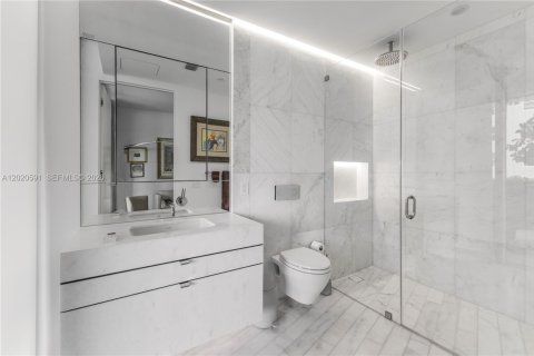 Copropriété à vendre à Miami Beach, Floride: 2 chambres, 185.8 m2 № 2256825 - photo 11
