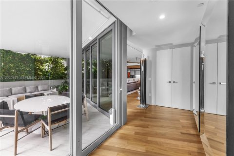 Copropriété à vendre à Miami Beach, Floride: 2 chambres, 185.8 m2 № 2256825 - photo 5