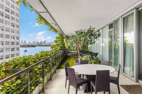 Copropriété à vendre à Miami Beach, Floride: 2 chambres, 185.8 m2 № 2256825 - photo 24