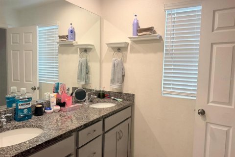 Villa ou maison à louer à Kissimmee, Floride: 3 chambres, 172.8 m2 № 2431844 - photo 12