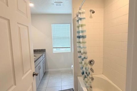 Villa ou maison à louer à Kissimmee, Floride: 3 chambres, 172.8 m2 № 2431844 - photo 25