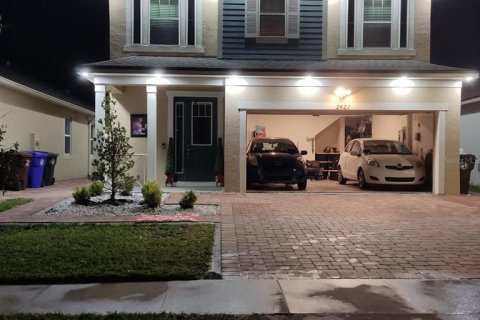 Villa ou maison à louer à Kissimmee, Floride: 3 chambres, 172.8 m2 № 2431844 - photo 2