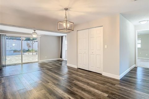 House in Tarpon Springs, Florida 3 bedrooms, 164.25 sq.m. № 1587724 - photo 19