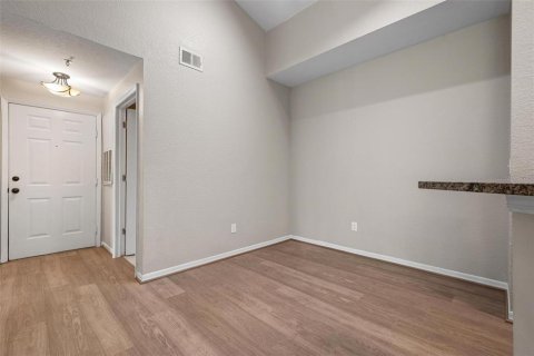 Condominio en venta en Sarasota, Florida, 1 dormitorio, 88.16 m2 № 2195620 - foto 5