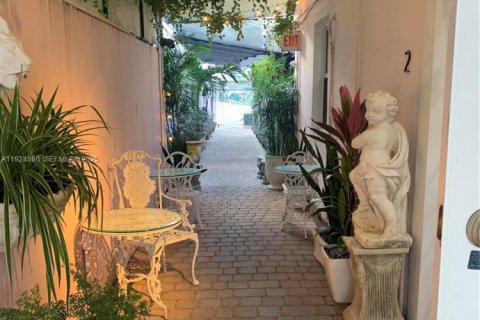 Propiedad comercial en venta en Miami Beach, Florida № 1993215 - foto 20