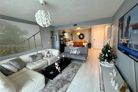 Condominio en venta en Dania Beach, Florida, 2 dormitorios, 89.19 m2 № 2042829 - foto 17