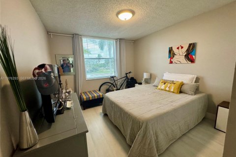 Condominio en venta en Dania Beach, Florida, 2 dormitorios, 89.19 m2 № 2042829 - foto 12