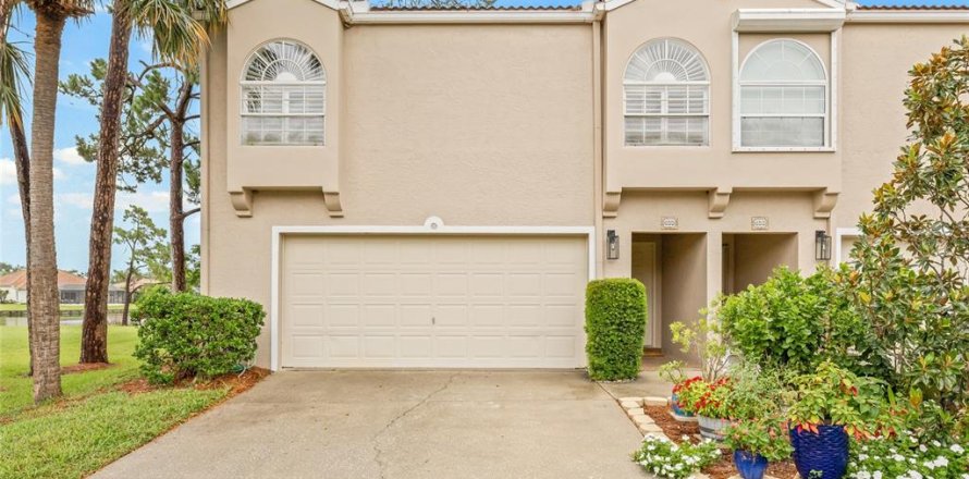 Condo à Saint Petersburg, Floride, 4 chambres  № 1824849