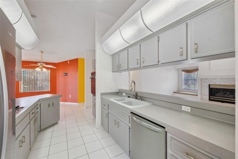 Casa en venta en Spring Hill, Florida, 3 dormitorios, 206.43 m2 № 1815103 - foto 11