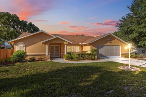 Casa en venta en Spring Hill, Florida, 3 dormitorios, 206.43 m2 № 1815103 - foto 1