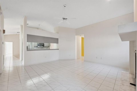 Casa en venta en Spring Hill, Florida, 3 dormitorios, 206.43 m2 № 1815103 - foto 20