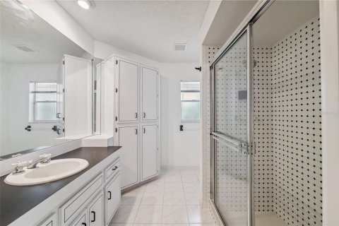 Casa en venta en Spring Hill, Florida, 3 dormitorios, 206.43 m2 № 1815103 - foto 29