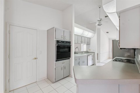 Casa en venta en Spring Hill, Florida, 3 dormitorios, 206.43 m2 № 1815103 - foto 13