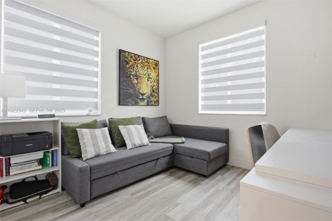 Condo in Doral, Florida, 3 bedrooms in LANDMARK  № 2082822 - photo 26