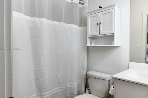 Adosado en venta en Homestead, Florida, 3 dormitorios, 123.37 m2 № 1921479 - foto 13